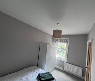 1 Bed Terraced House, Addison Road, RG1 - Photo 5