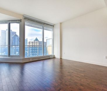 Experience the pulse of downtown Montreal at Allegra and Le V, wher... - Photo 4