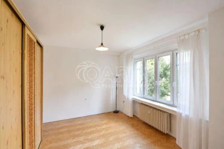 Prostorný a světlý byt 2+1 s balkonem 70m and sup2; přímo u Edenu - Фото 5