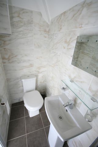Studio to rent - Photo 5