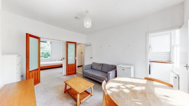 1 bedroom flat to rent - Photo 1