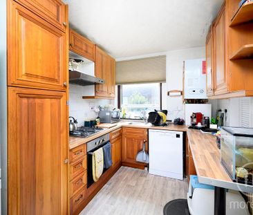 2 bedroom flat to rent - Photo 6