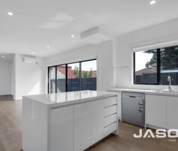 Tullamarine - Photo 4