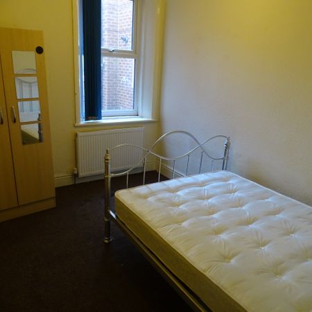 Dilston Road, Newcastle Upon Tyne, Tyne and Wear, NE4 5AB A 2 bedroom Ground Floor Flat for rent available from 11/10/2025 - Photo 3