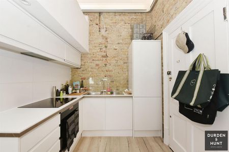 12 Cambalt Road, Putney - Photo 3