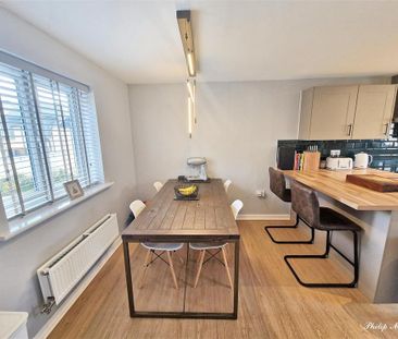 3 bedroom detached house to rent - Photo 3