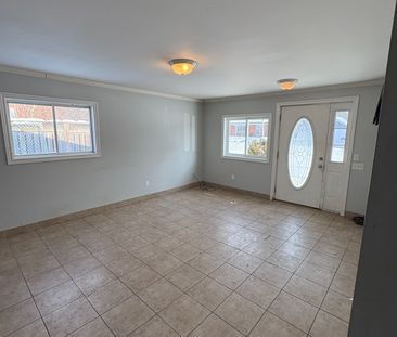 For Lease - 232 Jane Street Unit# B, Clearview, Ontario - Photo 1