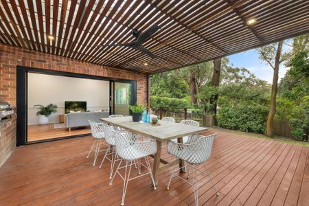Beautifully Updated Duplex in Prestigious Pymble Location - Photo 2