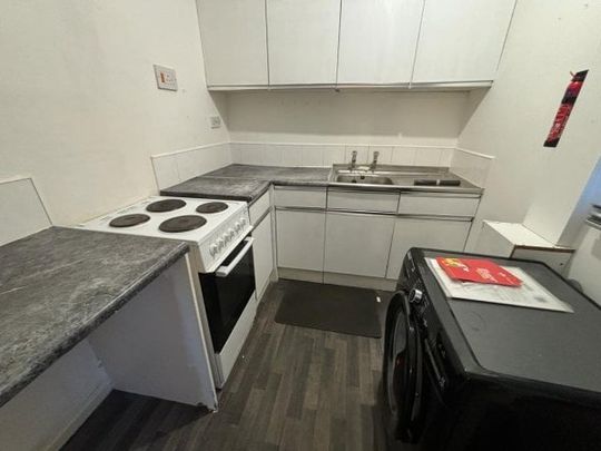 Cannock Road, Cannock, Property for rent - Photo 1