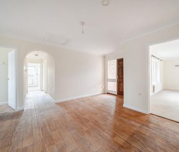 4 bedroom bungalow to rent - Photo 1