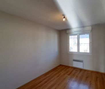 Appartement 3 pièces 72m2 REIMS 901 euros - Photo 2
