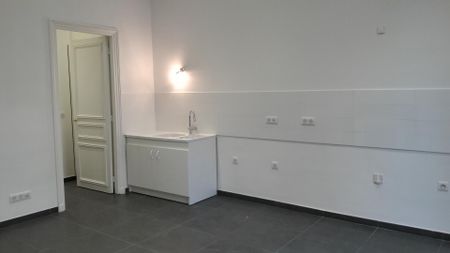 location Appartement T7 DE 193.95m² À PARIS - Photo 5
