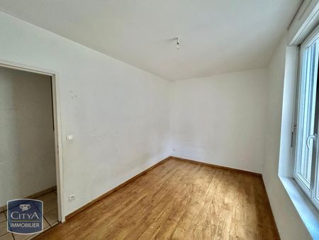 Location Appartement 4 pièces 80m² ST ETIENNE 42000 - Photo 2