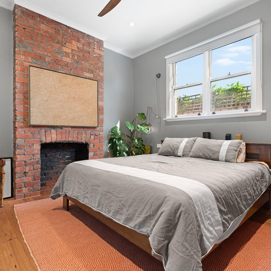 10 Ashe Grove, Toorak VIC 3142 - House For Rent | Domain - Photo 1