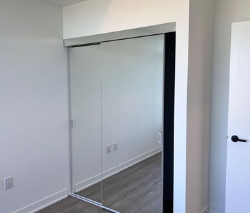 For Lease - 2495 Eglinton Avenue, Mississauga, Ontario - Photo 4