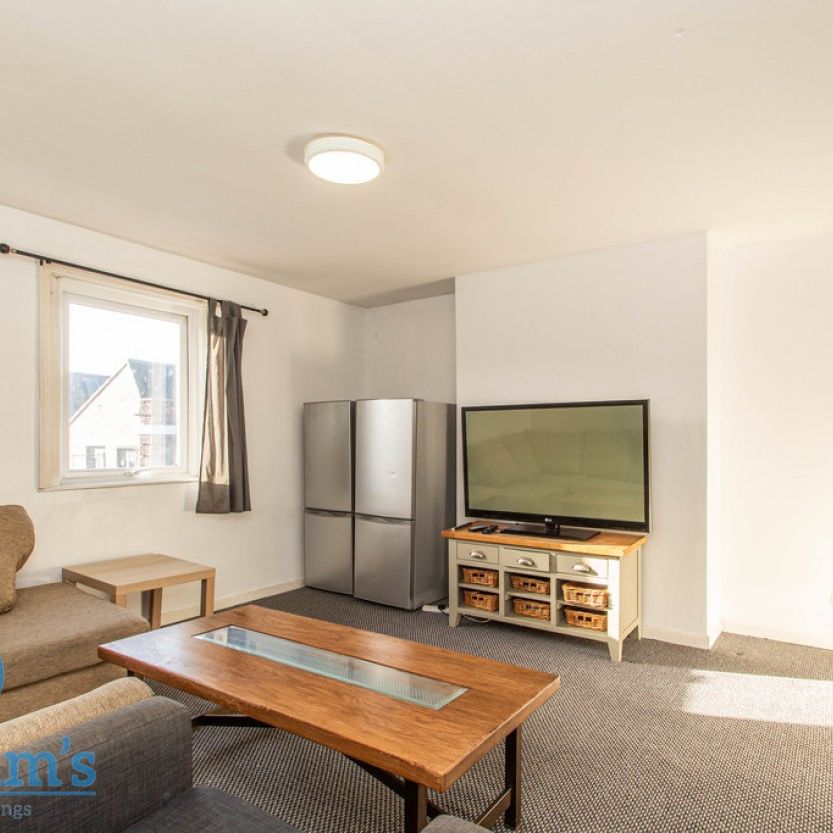 1 bed Shared Flat for Rent - Photo 1