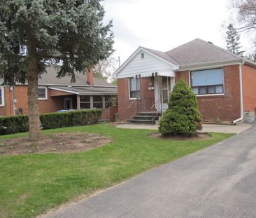 For Lease - 30 Pine Avenue, Mississauga, Ontario - Photo 4
