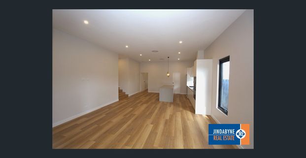 71A Twynam - Spacious and well appointed - Photo 1