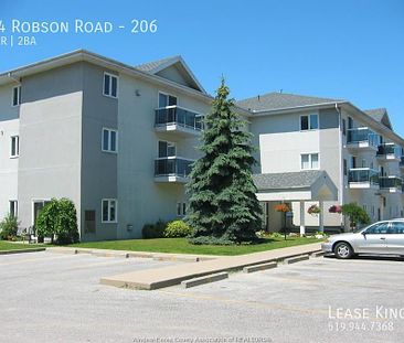 SPACIOUS AND UPDATED HARBOURVIEW CONDO IN LEAMINGTON - Photo 1