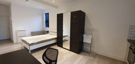 Studio to rent - Photo 4