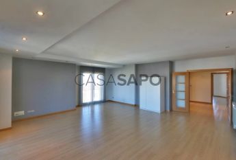 Apartamento T2 para alugar na Amadora