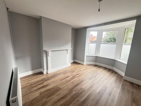 Crofton Park, Yeovil, Yeovil - Photo 2