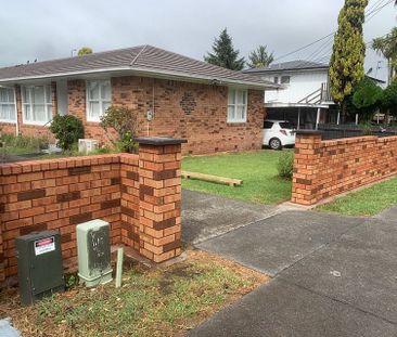 Newly renovated - Photo 3