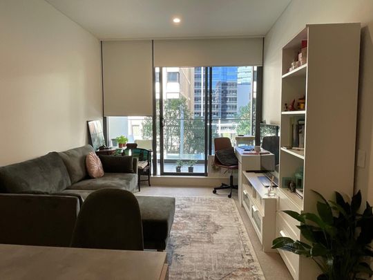 North Sydney - Photo 1