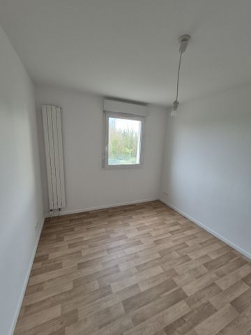 Location Appartement 2 pièces 47m² LILLE 59800 - Photo 2