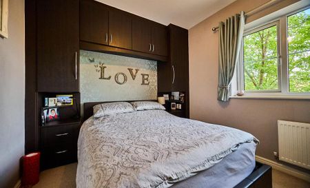 3 bedroom link detached house to rent - Photo 5