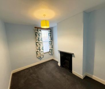 3 bedroom terraced house to rent - Photo 6