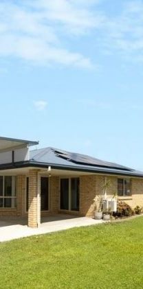 Spacious family home with Solar! - Photo 1