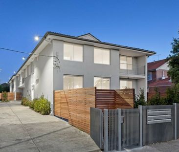 Modern Two-Bedroom Apartment in Convenient Ormond Location - Photo 5