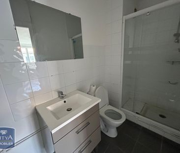 Location Appartement 2 pièces 64m² ST ETIENNE 42000 - Photo 3