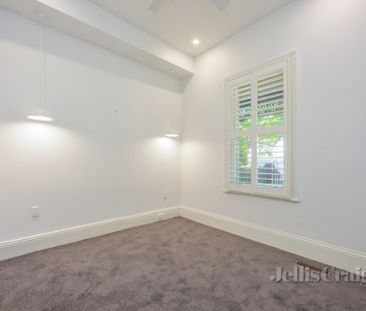 17 Erica Street, Windsor - Photo 1