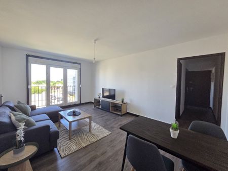 Location Appartement 2 pièces 53m² LA CHAPELLE ST LUC 10600 - Photo 3