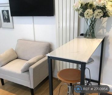 1 bedroom semi-detached house to rent - Photo 2