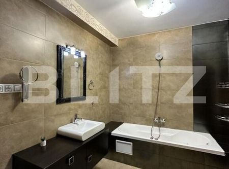 Apartament 2 camere, 76 mp, parcare, zona Europa - Fotografie 5