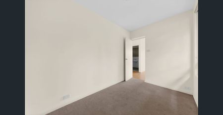 Brilliant Burnett - Photo 2