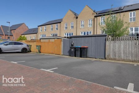 4 bedroom terraced house to rent - Photo 3