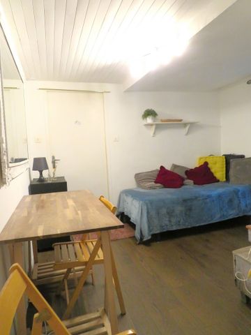 STUDIO MEUBLÉ, 350€ H.C, Nîmes rue de l’Aspic, 22m² - Photo 3
