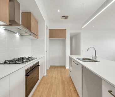 Newly Built, Modern and Move-In Ready - Photo 5