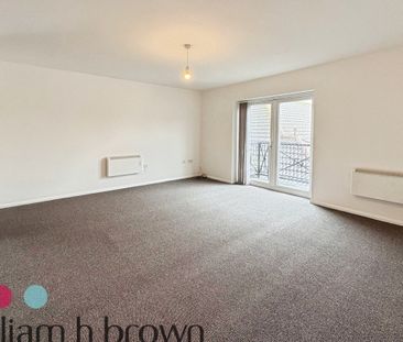 Notley Green - Photo 3