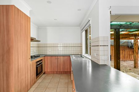 Spacious 4-Bedroom Family Home in a Prime Location... - Photo 5