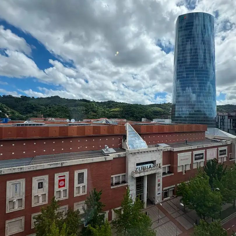 Bilbao - Photo 1