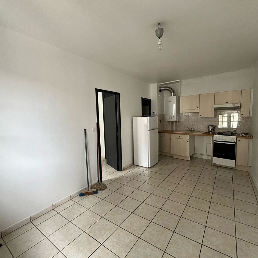 Appartement T2 non meublé en CV d'Oloron - Photo 1