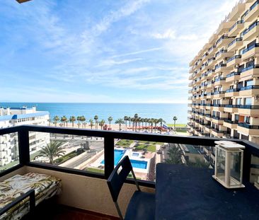 Estudio de alquiler en Avenida Manuel Mena Palma, Cortijo Torrequeb... - Photo 6