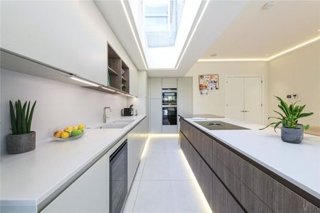 6 bedroom terraced house to rent - Photo 4