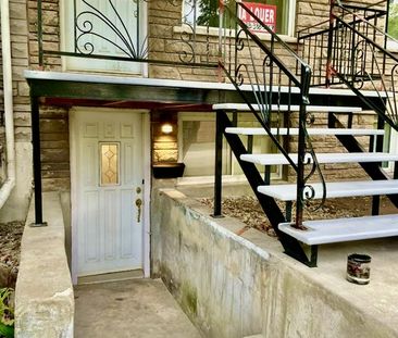 3½ Lumineux Entrée Privée – Métro - Photo 2