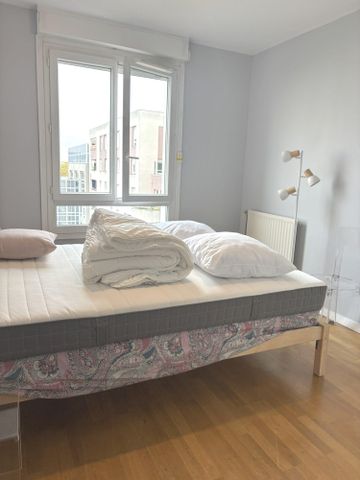 Location Appartement 4 pièces 111m² LYON 4ème - Photo 3